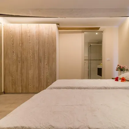 Bragora 3524 Between San Marco And Biennale * Venedik