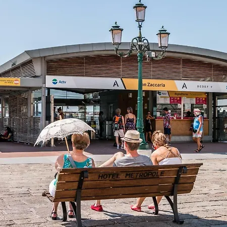 Bragora 3524 Between San Marco And Biennale *