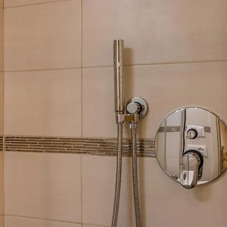 Bragora 3524 Between San Marco And Biennale *